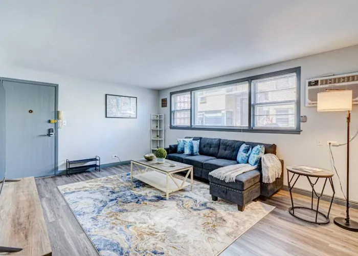 King Sleep Number Bed • Prime Location Сasa de vacaciones Elmwood Park